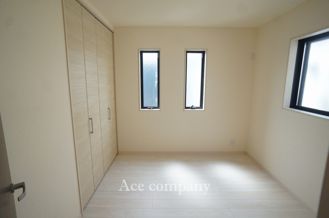 【子供部屋】 | 東大阪市寺前町2丁目　【2号棟/全6棟】 | 【2階：洋室5.2帖】