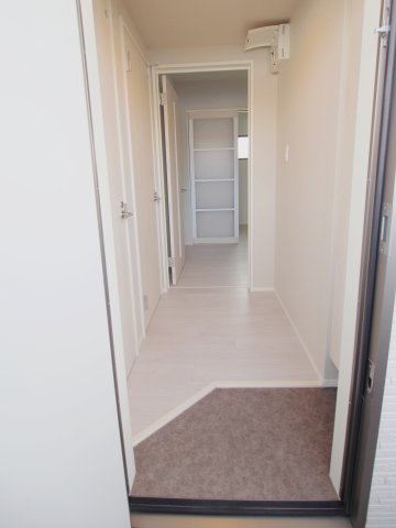 セブンプロート海田栄町の玄関