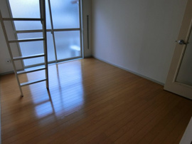 こちらのリビングで趣味の時間をお楽しみください