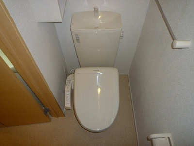 【トイレ】 | モアニケアラ | コンパクトで使いやすいトイレです