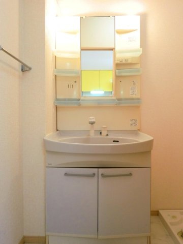 サンルーム戸田の洗面所|使いやすい洗面所です