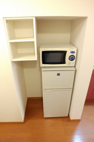 レオパレスナッツベリーのその他|電子レンジ、冷蔵庫