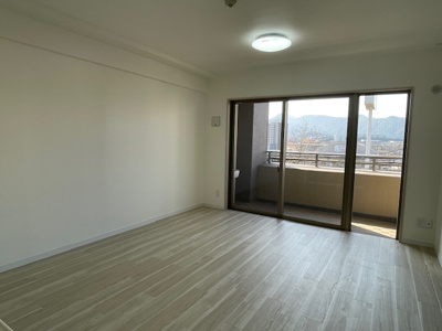 【居間・リビング】 | サンパーク安部山公園（B-40）