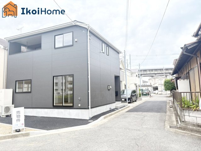 明石市魚住町西岡　全1棟　新築戸建の駐車場|【ホームページに現地動画掲載中】●年中無休：当日予約可●開放的な角地！陽当たり良好！南西向き！
