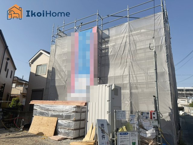 明石市魚住町西岡　全1棟　新築戸建の居間・リビング|◆同社施工例◆広々としたLDKは開放感があり、大型家具を設置しても圧迫感がありません。