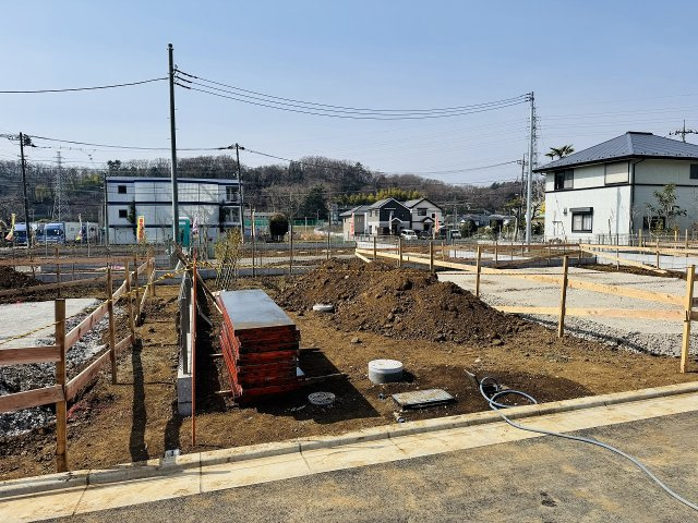 八王子市　宮下町　新築一戸建て　５期の駐車場|～並列2台駐車可能カースペース～