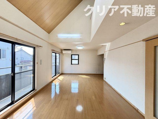 【居間・リビング】 | 前橋市北代田町　中古住宅★メーカー施工★