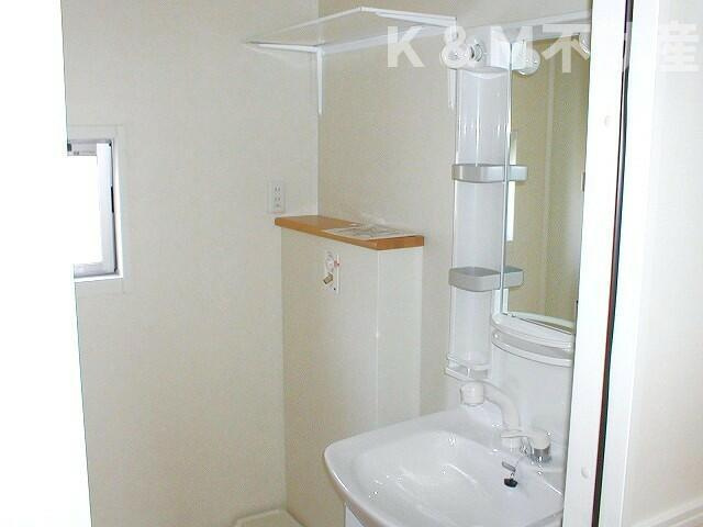 コンフォートヴィラⅡの洗面所| 