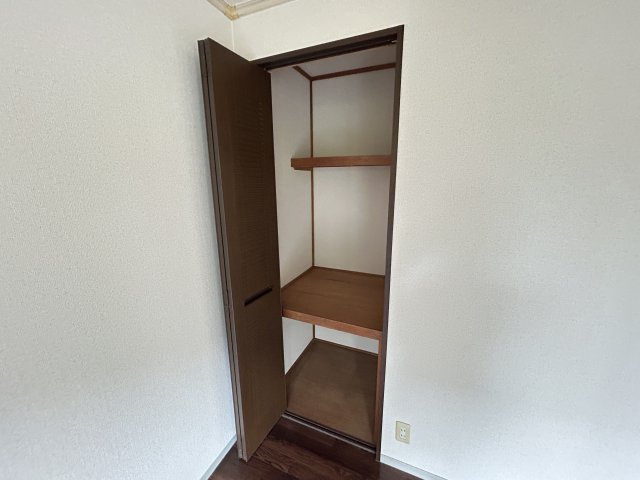 グリーンパークSANO A棟の収納