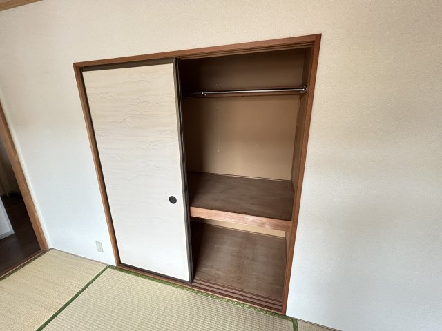 グリーンパークSANO A棟の収納