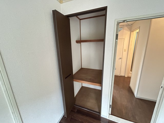 グリーンパークSANO A棟の収納