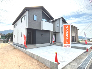 【外観】 | 廿日市市物見西1（前空駅）全2区画　NO1 | 【NO1】☆JR前空駅まで徒歩18分☆大野西小学校まで徒歩25分☆大野中学校まで徒歩23分☆土地52坪☆前面道路4ｍ☆駐車スペース並列2台分
