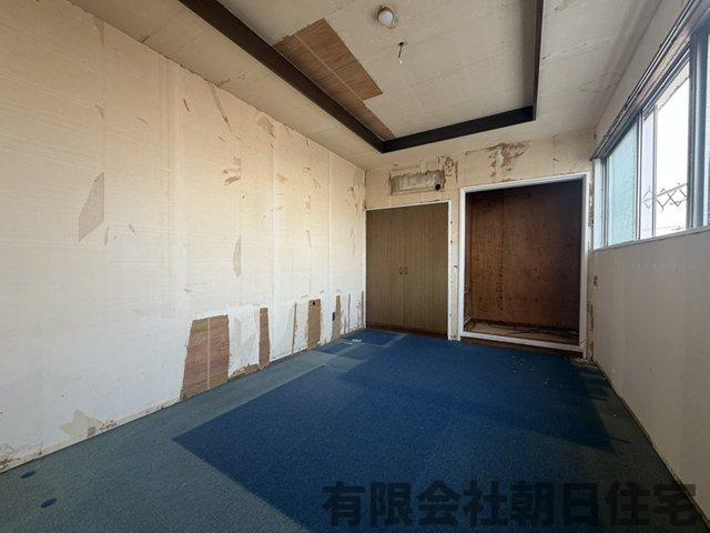 【洋室】 | 東本町3丁目住居付き店舗 | コンパクトで使いやすい洋室です