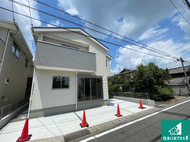 ★10(月)～16(日)現地見学可能！★京都市西京区上桂西居町　全2邸の外観|安心の10年保証！外観を美しく保ち、雨水で汚れを落とします！気になることがありましたら、お気軽にお問い合わせください！