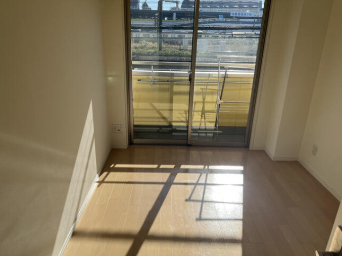 スーリエ中野の居間・リビング