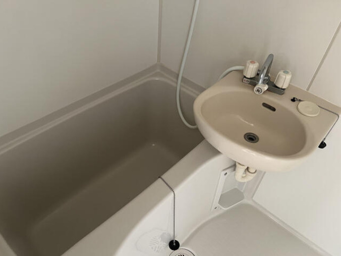 スーリエ中野の浴室