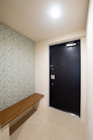 ワコーレシティ神戸三宮の玄関