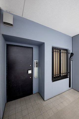 ワコーレシティ神戸三宮の玄関