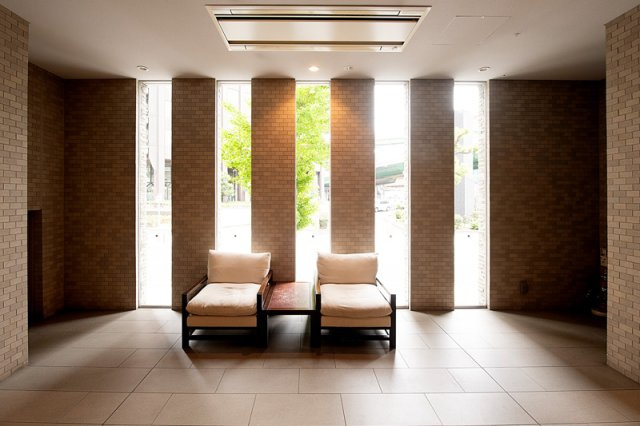 ワコーレシティ神戸三宮のロビー