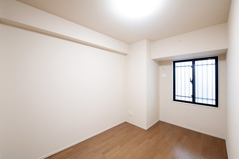 ワコーレシティ神戸三宮の洋室