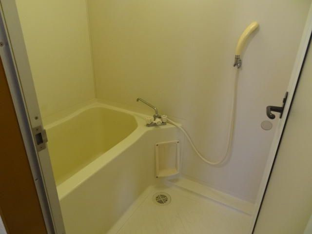 リエスあしたかの浴室