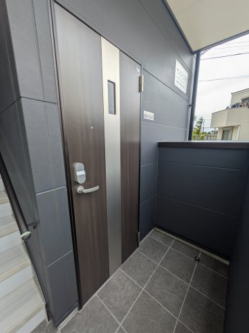 サンライズ登戸Ⅰの玄関