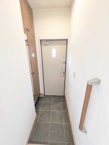 サンライズ登戸Ⅰの玄関