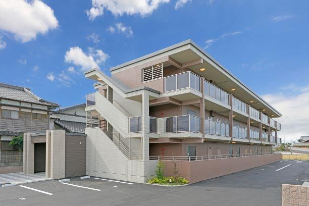 福岡市西区田尻東１丁目の賃貸マンションの外観|外観写真