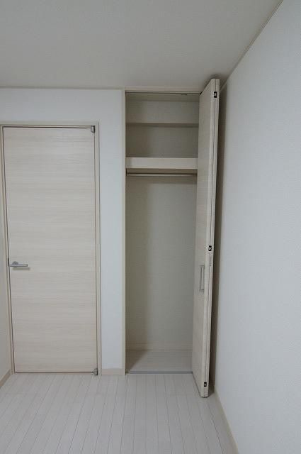 ホームズ千住の収納