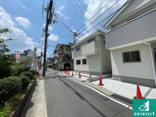 京都市西京区上桂西居町　第1期　新築一戸建ての前面道路含む現地写真|お客様に長く安心して住んでいだだける事にこだわった家づくり！住んでからのアフターサービスにもしっかりと取り組んでいます！