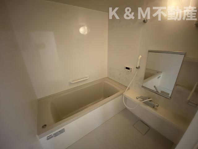メゾンドグランの浴室|コンパクトで使いやすいお風呂です