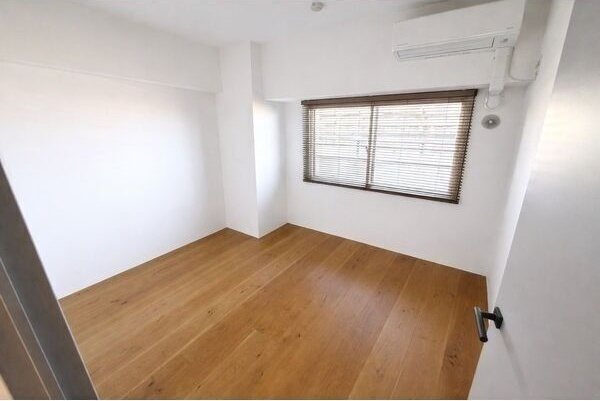 野村三好ケ丘ヒルズ参番館の洋室