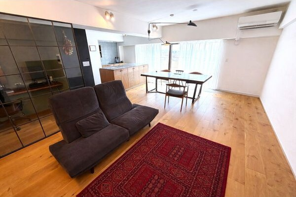 野村三好ケ丘ヒルズ参番館の居間・リビング