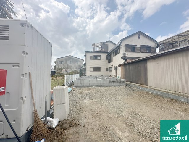 加東市社　第21期　新築一戸建ての外観|周辺は落ち着いた街並みの住宅地！子育てがしやすい住環境です！まだ未完成ですが、現地でしかわからない事もございます。是非一度ご覧ください。