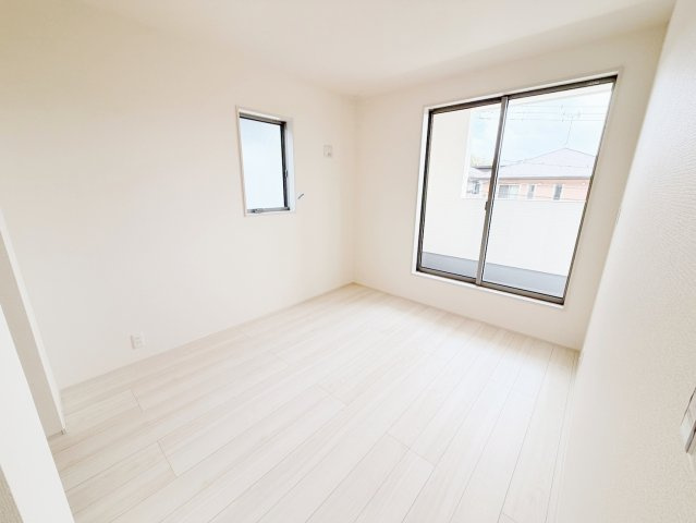 藤枝市藤岡4丁目／2期　新築戸建の洋室