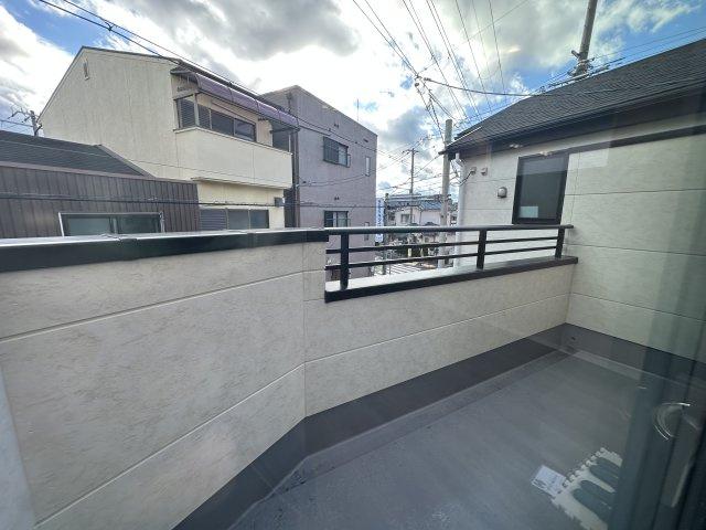 高石市綾園２丁目2−２３のバルコニー