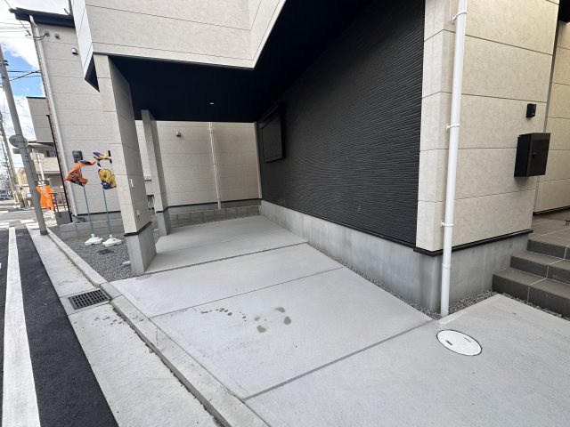 高石市綾園２丁目2−２３の駐車場