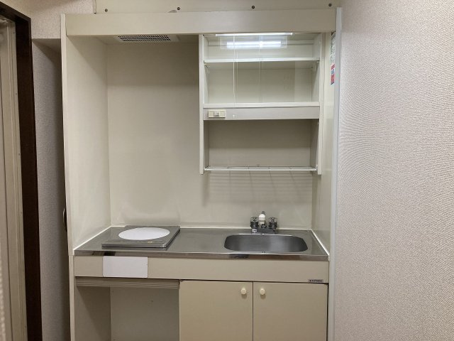 ツルジンビルの収納