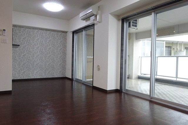 ル・スリールのバルコニー|13.9帖