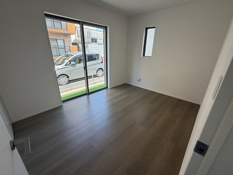 各務原市鵜沼東町５丁目　B区画の洋室