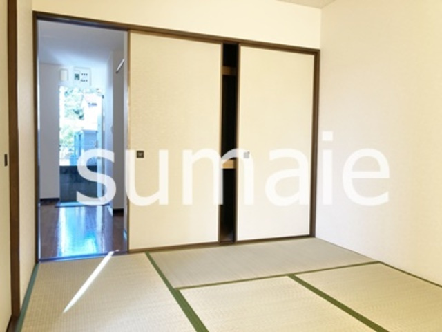 メゾンドールの寝室|落ち着いた和室です。