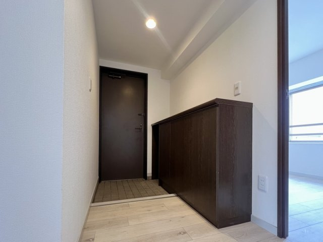 ジュネスあかね台の玄関