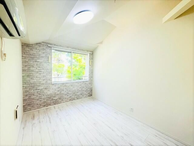 Ｉ－ＳＱＵＡＲＥの寝室