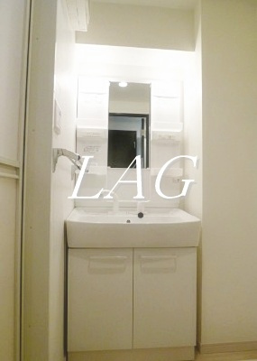 【洗面所】 | Pine Well’s | 洗面台です。