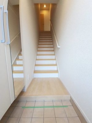 【玄関】 | ドムス・メルヴェーユ