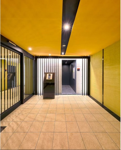 Alba Grande 名護屋のエントランス