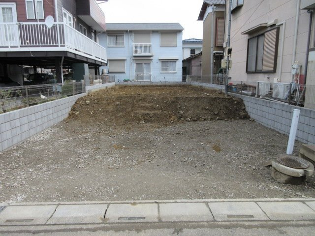 【仲介手数料無料】新築戸建　熊谷市月見町1-57（全1棟）の前面道路含む現地写真