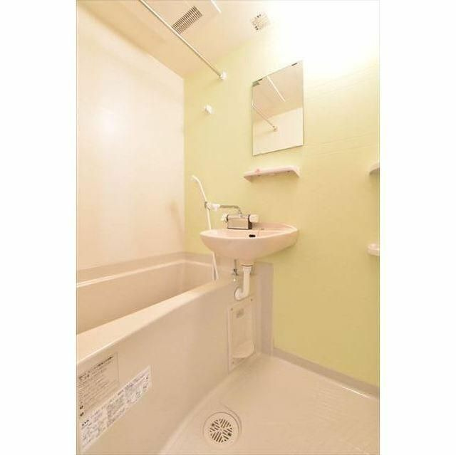 アーベンス池袋の浴室