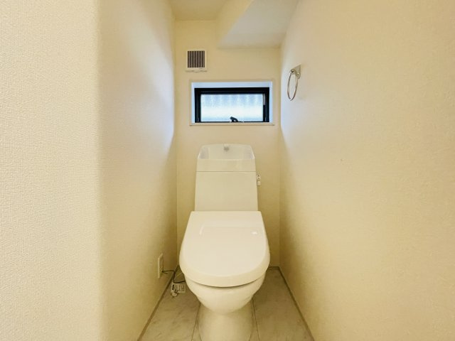 【トイレ】 | 熊谷市月見町第3　LiveleGarden.s    新築戸建　全1棟　1号棟