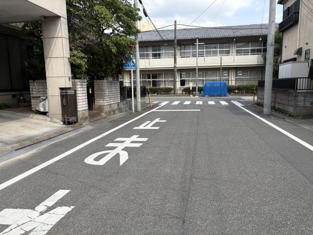 【前面道路含む現地写真】 | 熊谷市月見町第3　LiveleGarden.s    新築戸建　全1棟　1号棟